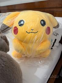 Pupazzo grande Pukachu