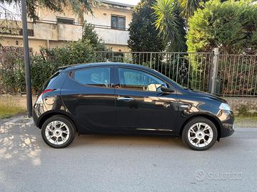 Lancia Ypsilon GPL