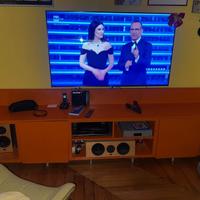 Mobile tv laccato arancione