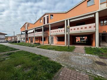 4 LOCALI A CARTOCETO