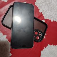 iPhone 15  pari al nuovo