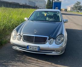 MERCEDES Classe E (W/S211) - 2004