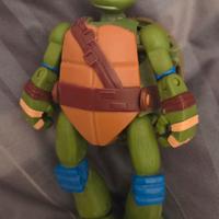 tartaruga Leonardo - action figure che si trasform