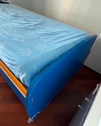 Letto singolo con letto estraibile