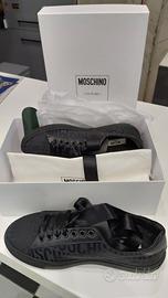 sneakers moschino