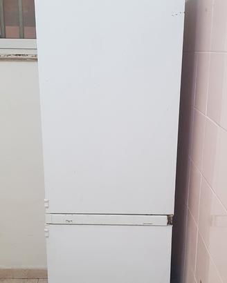 Frigo con congelatore