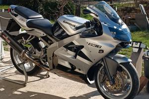 Kawasaki ninja zx6r 