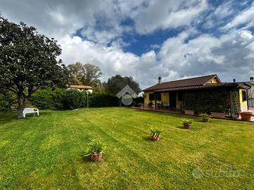 VILLA SINGOLA A APRILIA
