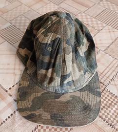 Cappello mimetico