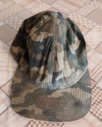 Cappello mimetico