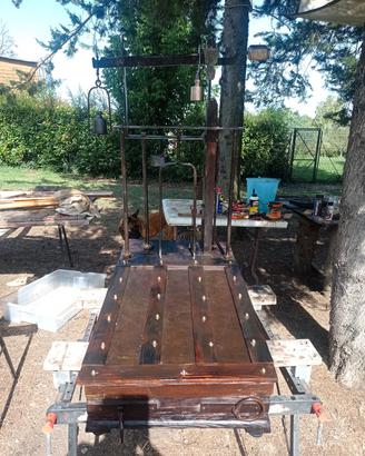 Antica bilancia a bascula 