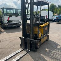 Carrello elevatore muletto