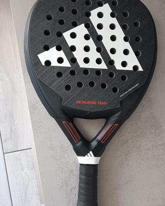racchetta da padel 