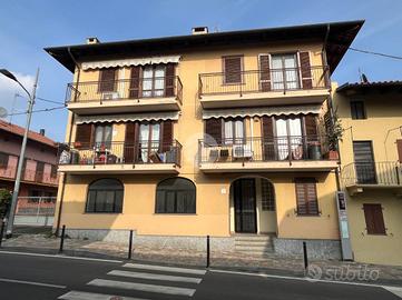 2 LOCALI A CASTELLETTO CERVO