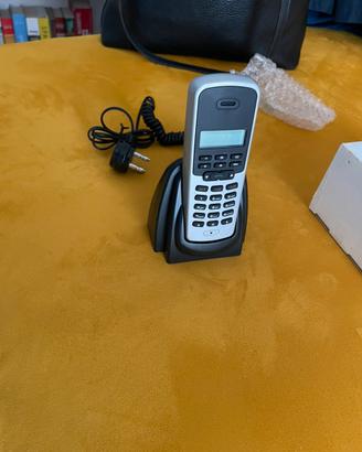 Telefono fisso con spazio per sim card