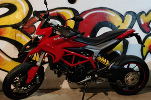 Ducati Hypermotard 821