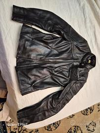 giacca di pelle per moto