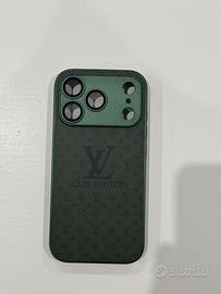 Cover iPhone 17 Pro Louis Vuitton  verde