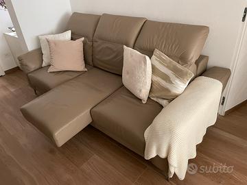 Divano Alpa Salotti pelle mod. Bianca