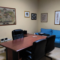 Stanza arredata in studio professionale