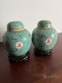 Coppia vasi coperti cinesi