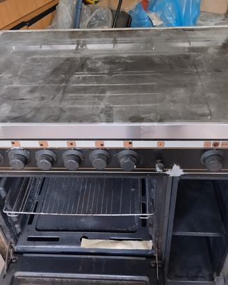 Cucina Gasfire elettrica comprensiva di forno 