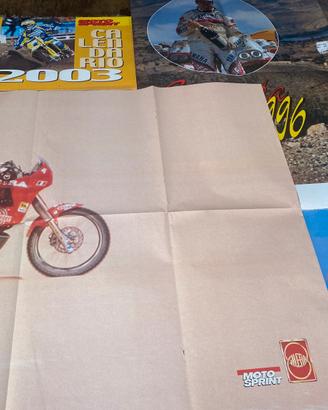 Ampia collezione di poster auto moto aerei