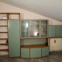 Arredo completo di mobile soggiorno libreria e gua