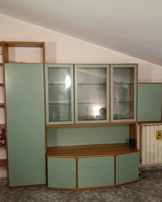 Arredo completo di mobile soggiorno libreria e gua