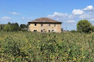 Rustico / Casale di 695 m² con 4 locali e box auto