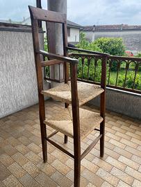 Antico Seggiolone rustico in noce restaurato