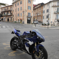 Yamaha R1 04