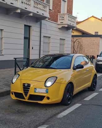 Alfa MiTo 1.4 T-Jet 155 CV Giallo Corsa