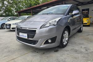 Peugeot 5008 1.6 HDi 115CV Active