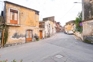 Rif.GR110| casa ind. valverde