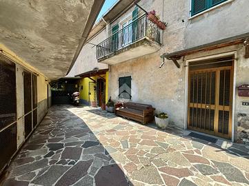 3 LOCALI A SANTO STEFANO DI MAGRA