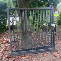 Cancello esterno in metallo 150x150 due battenti