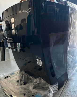 Macchina da caffè automatica De'Longhi Magnifica S