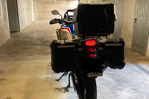 Africa Twin 1100 DCT 03/2022 km27600