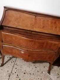 Scrittoio antico in stile 