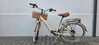 Bicicletta 24' viaVeneto ragazza 