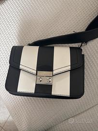 Pochette stradivarius