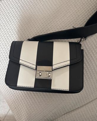 Pochette stradivarius
