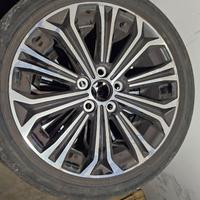 4 Cerchi in Lega gommati estivi Toyota Corolla