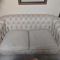 Divano letto e poltrone Capitonnè in pelle bianca