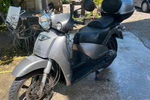 Scooter Scarabeo 250 cc Anno 2004