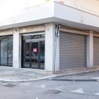 Locale commerciale in posizione strategica