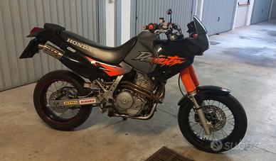 Honda Dominator NX 650