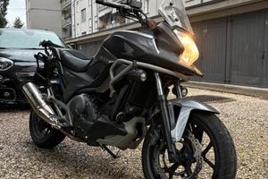 Honda NC750X DCT