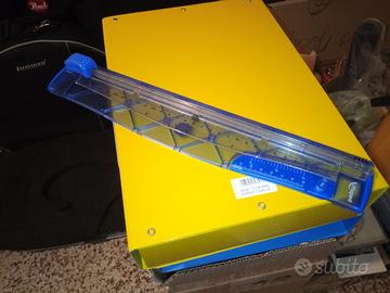 Taglierina da ufficio.